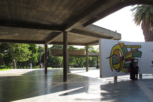 Plaza Cubierta del Rectorado UCV-Vista 2